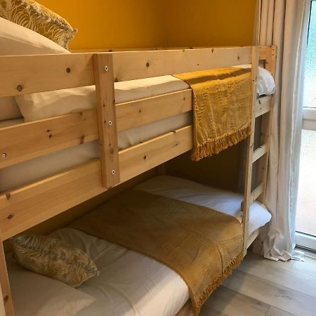 Foxes Sea Side Retreat Deluxe Chalet Is A Lovely Holiday Home Tucked Away On The Kent Coast Kingsdown  Exteriör bild